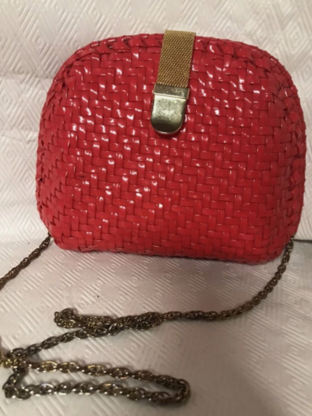 VINTAGE HONG KONG CHERRY RED LACQUER WOVEN PURSE SHOULDER BAG OR CROSSBODY